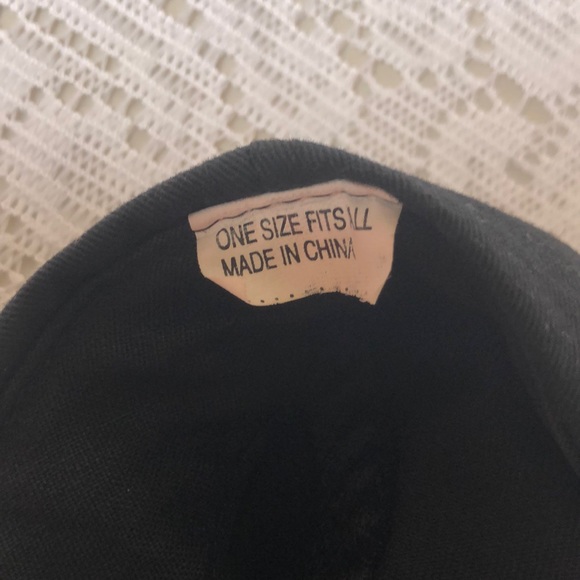 Women’s Baseball Cap - Picture 3 of 3